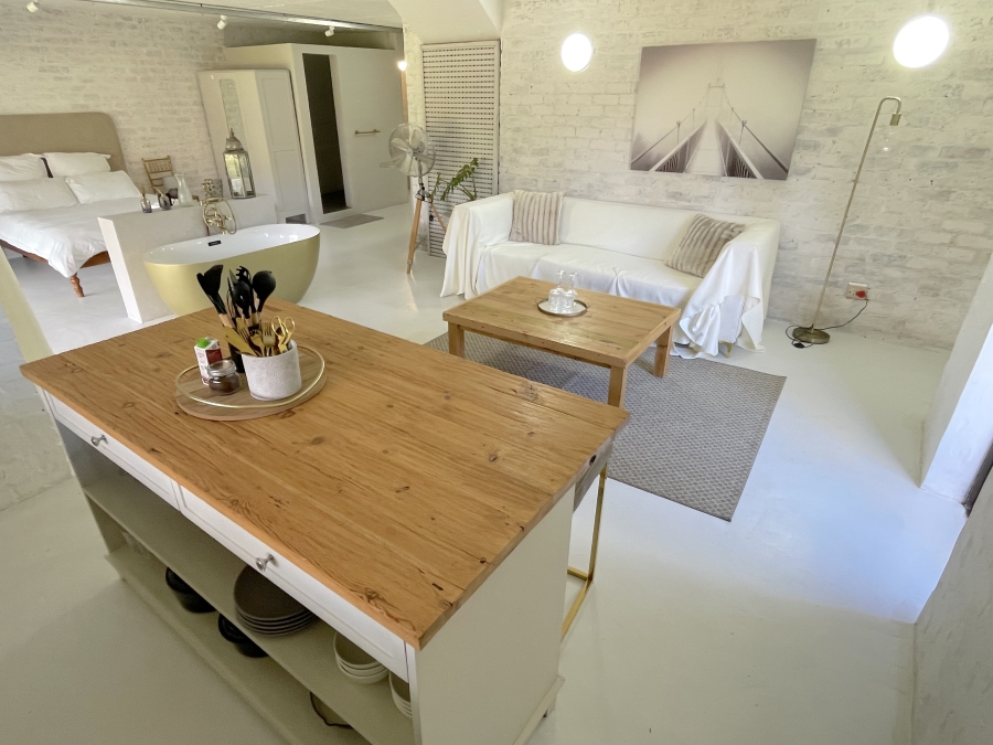 To Let 3 Bedroom Property for Rent in Constantia Nek Estate Western Cape
